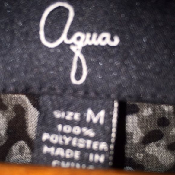 Top - Picture 2 of 2